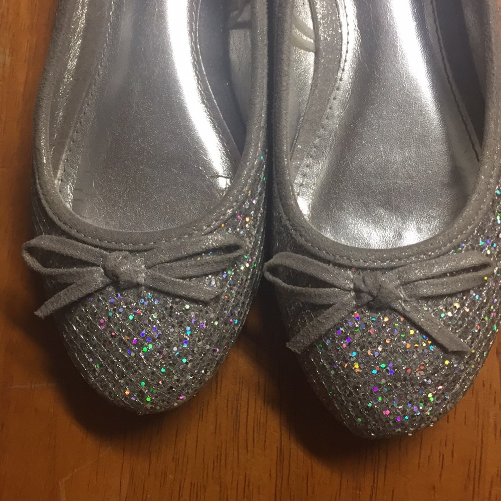 Flats - Picture 3 of 3